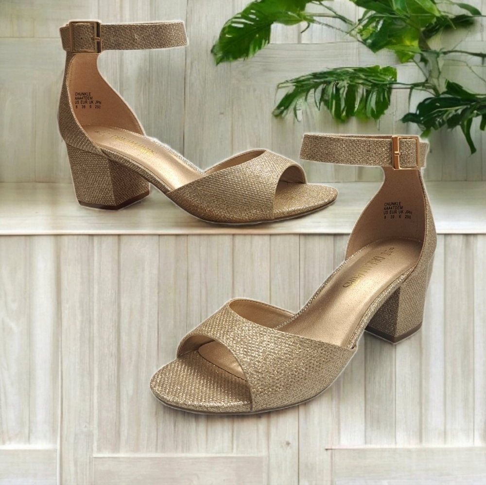 Dream Pairs Gold Sparkling  Sandals Shoes 2.5" Heel Women's Size 8 Evening Prom - Picture 3 of 12